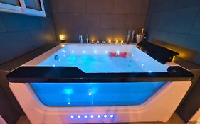 Love Suite&SPA - CANNES